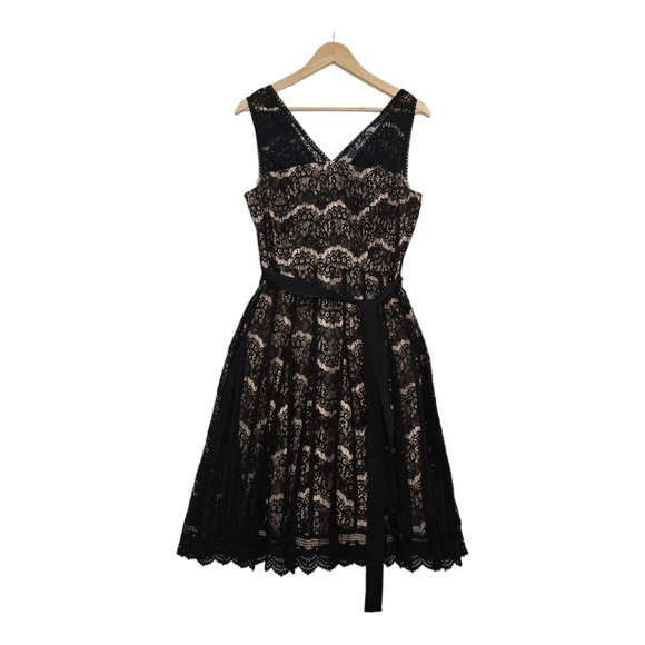 Nanette Lapore Black Lace Dress 8 Romantic Paris‎ Style V Neck Cocktail Party - Picture 7 of 15